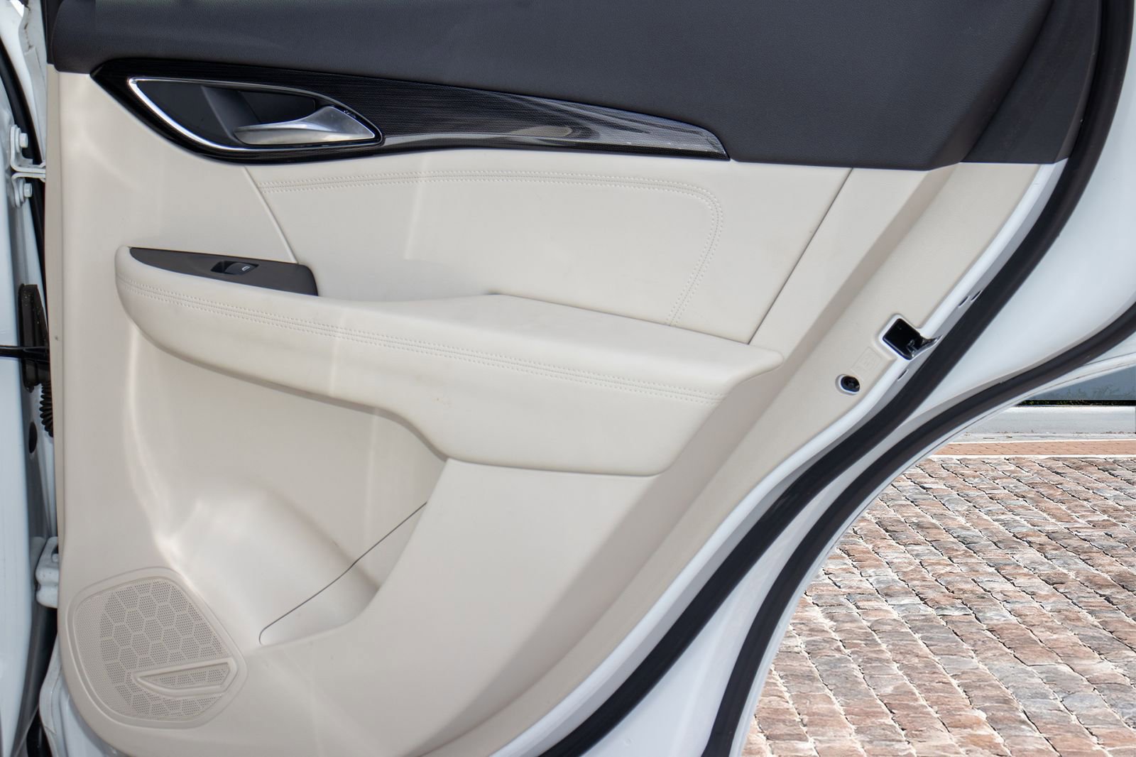 Used 2021 Buick Envision Preferred image 17