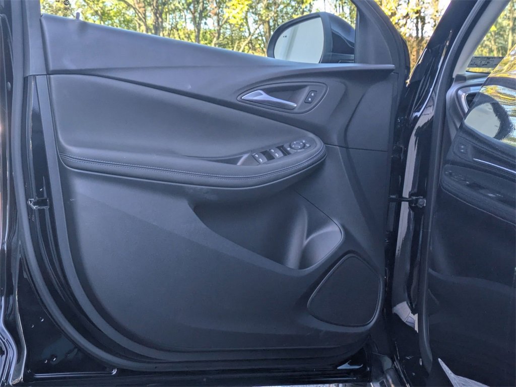 New 2025 Buick Encore GX Sport Touring image 11