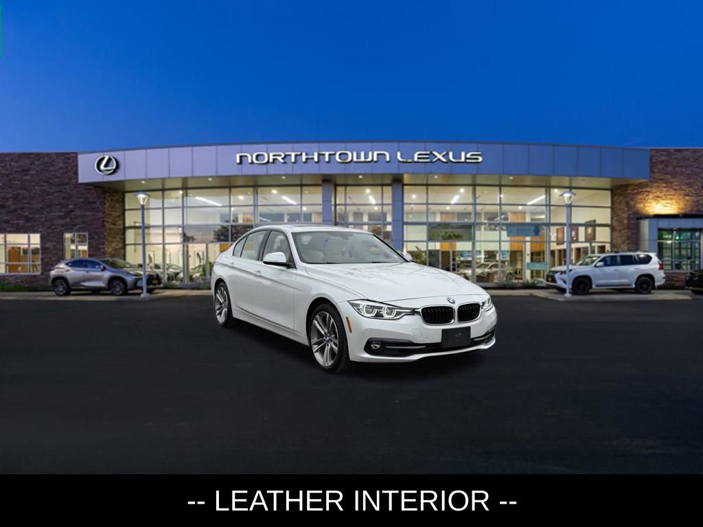 Used 2017 BMW 330i xDrive Sedan image 3