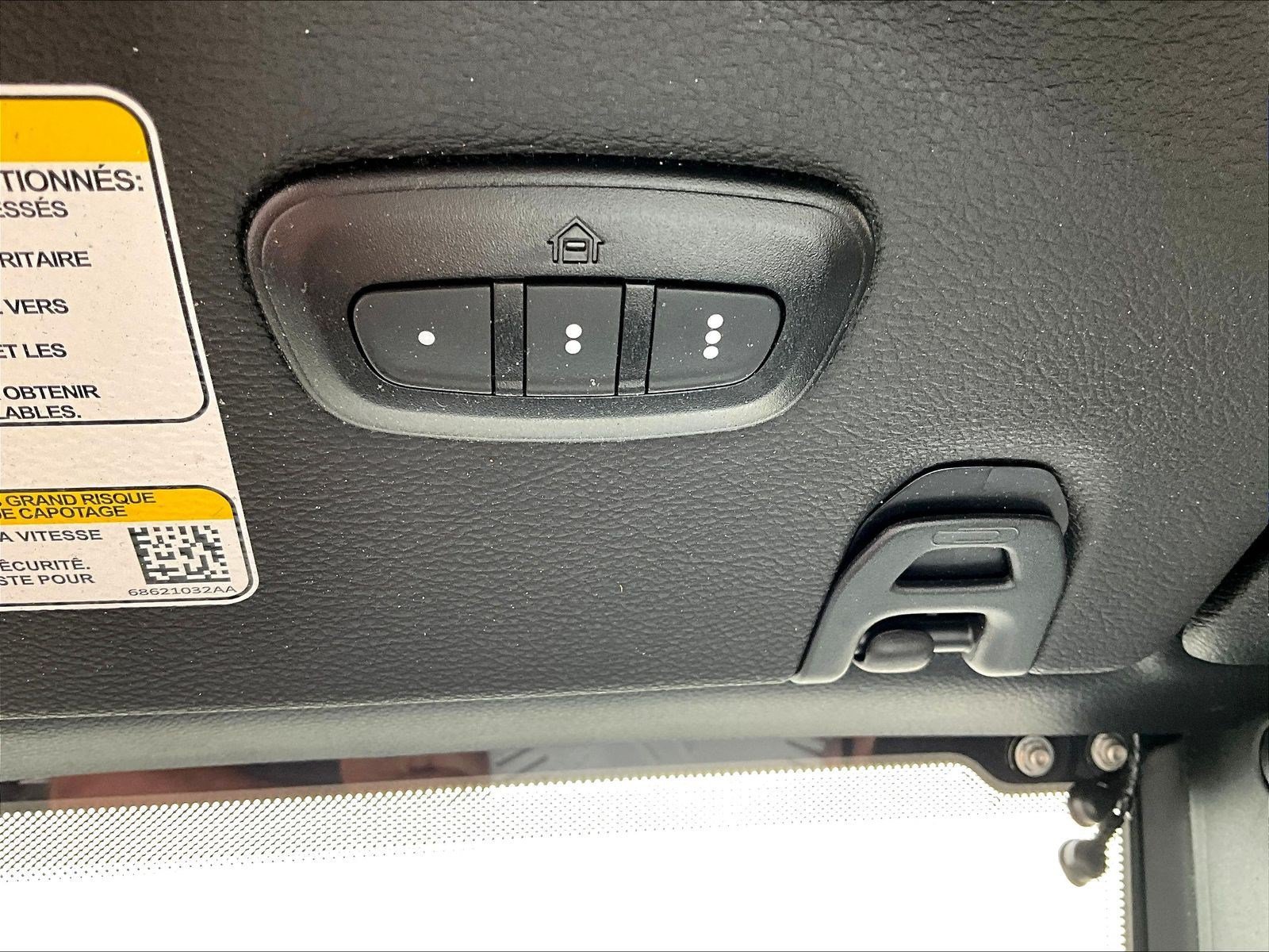 Used 2024 Jeep Wrangler Sport AWD/4WD image 34