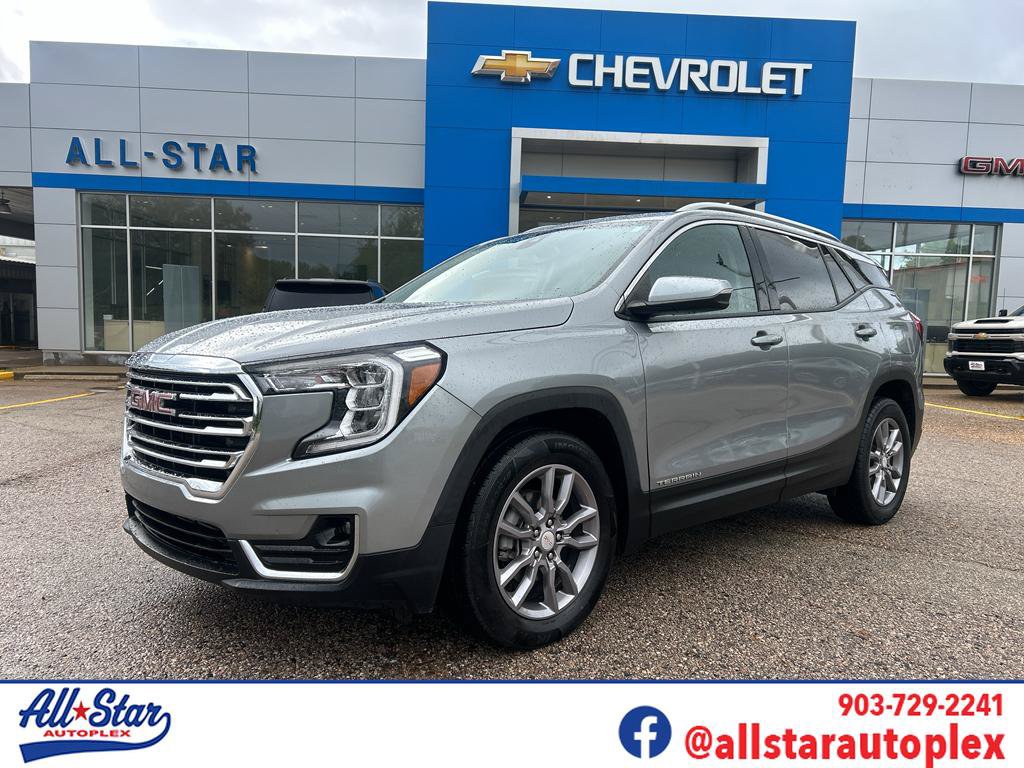 Used 2024 GMC Terrain SLT FWD image 1