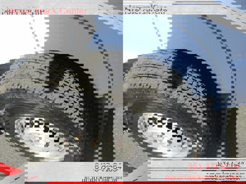 Used 2005 Dodge Sprinter 2500 image 4