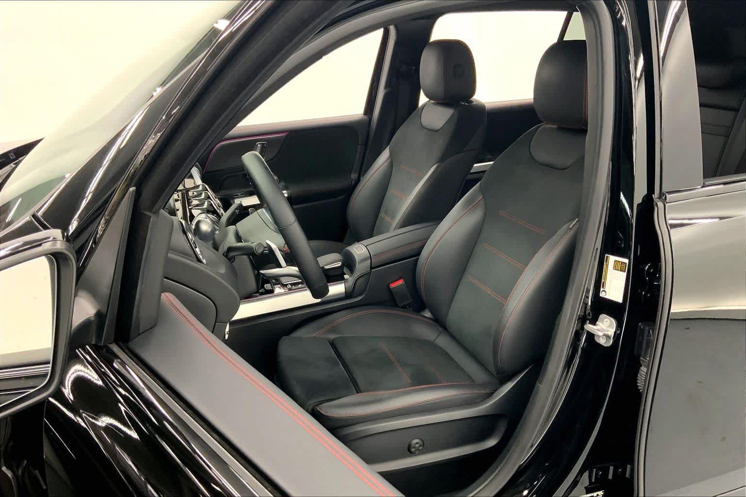 Certified 2023 Mercedes-Benz GLB 250 image 21