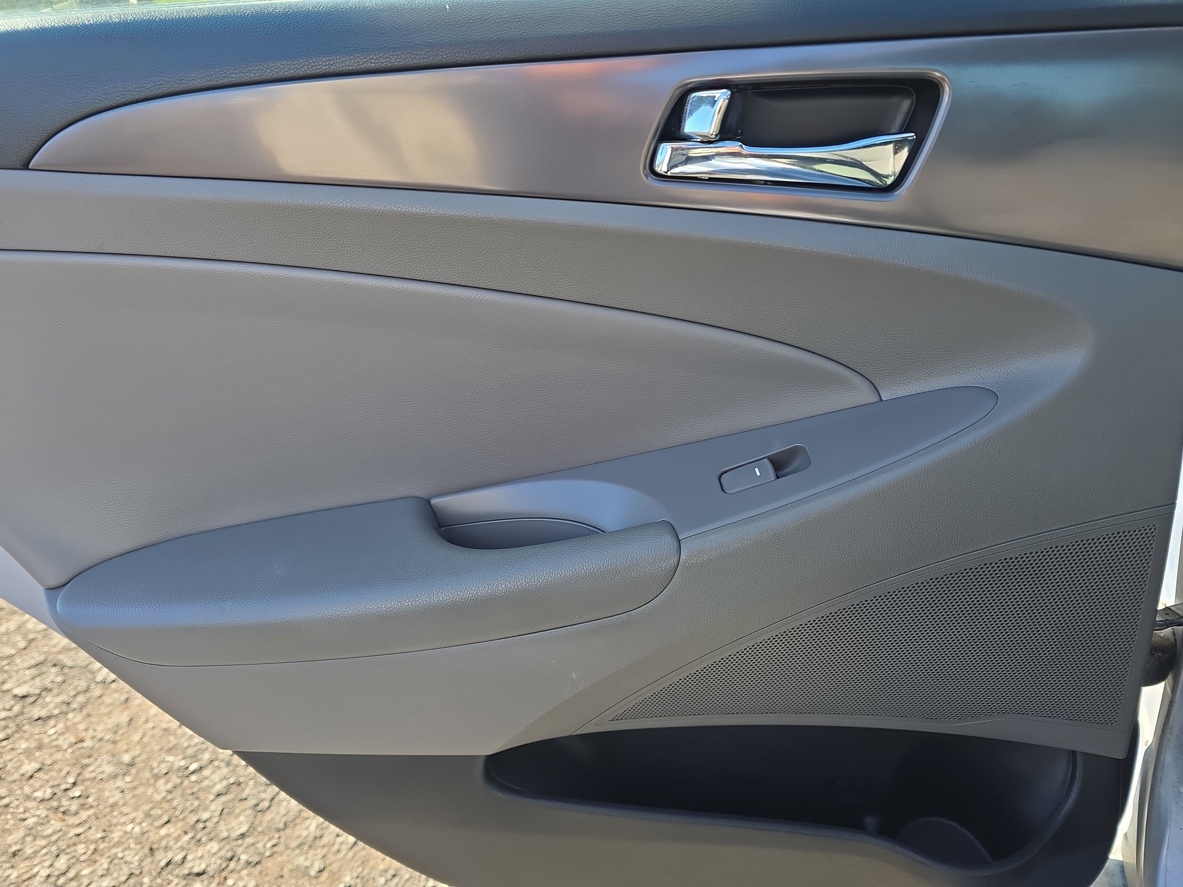 Used 2013 Hyundai Sonata Hybrid FWD image 26