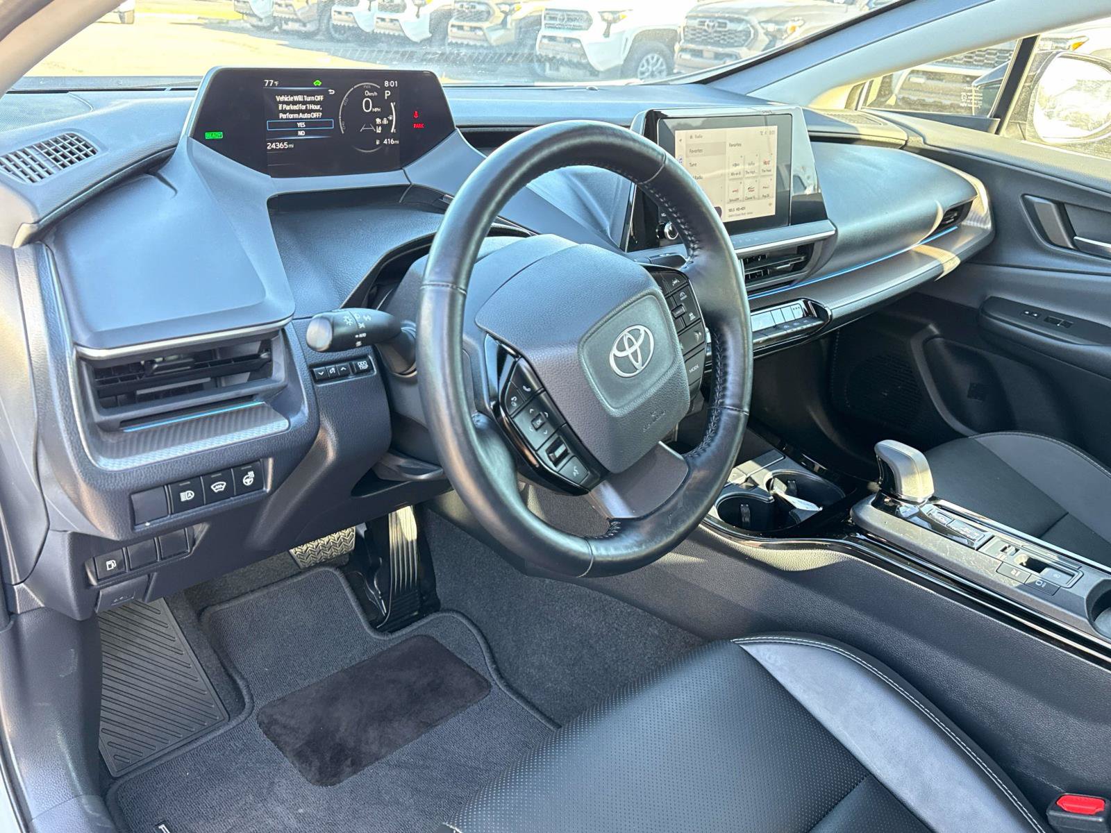 Used 2025 Toyota Prius XLE FWD image 10