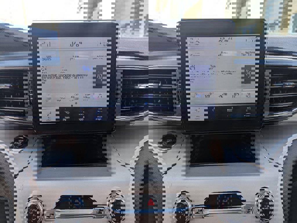 Used 2024 Ford Explorer XLT w/ Equipment Group 202A image 20