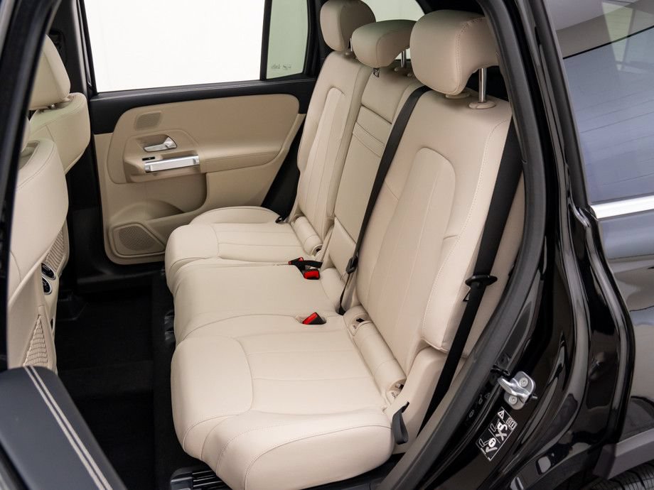 New 2026 Mercedes-Benz GLB 250 4MATIC image 21