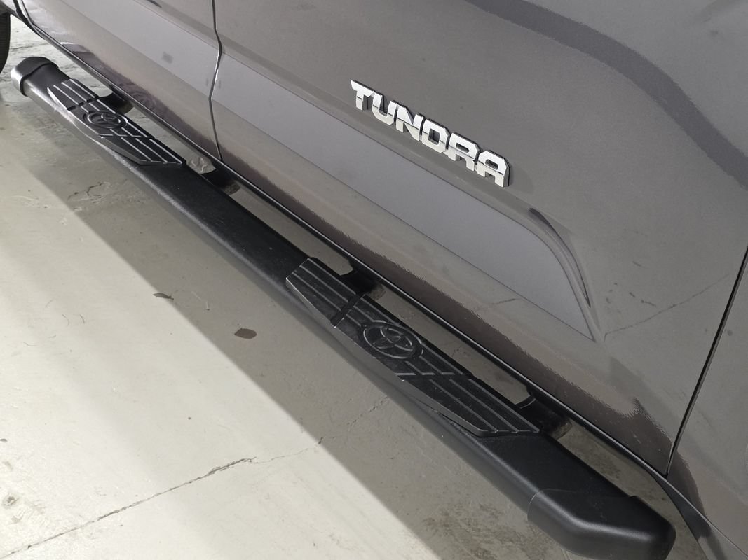 Used 2024 Toyota Tundra Limited AWD/4WD image 43