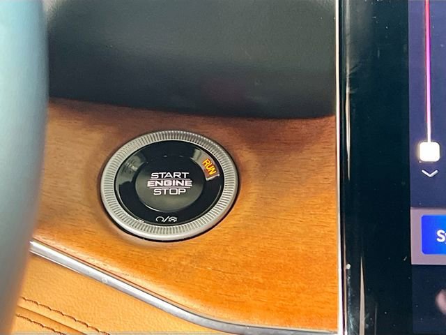 Used 2024 Jeep Grand Cherokee L Summit image 19