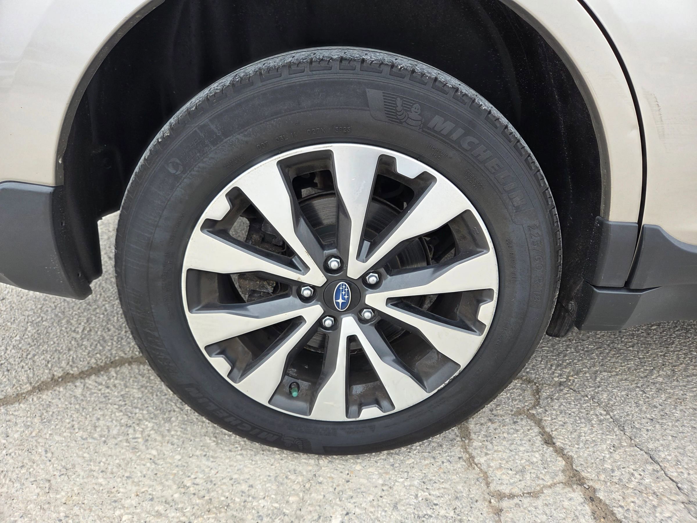 Used 2016 Subaru Outback 2.5i Limited image 10