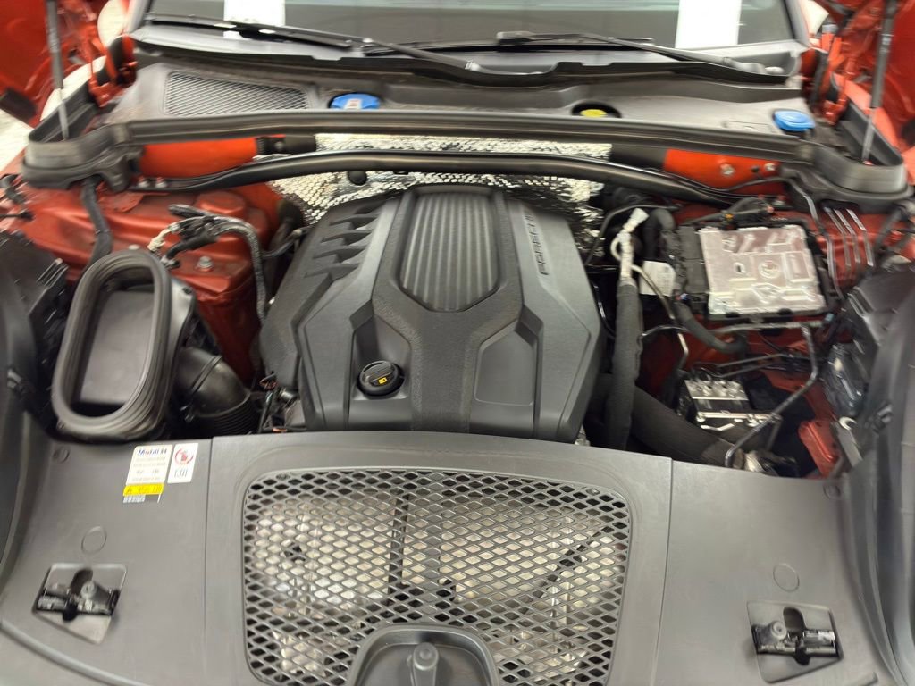 Used 2023 Porsche Macan w/ Premium Package Plus image 55