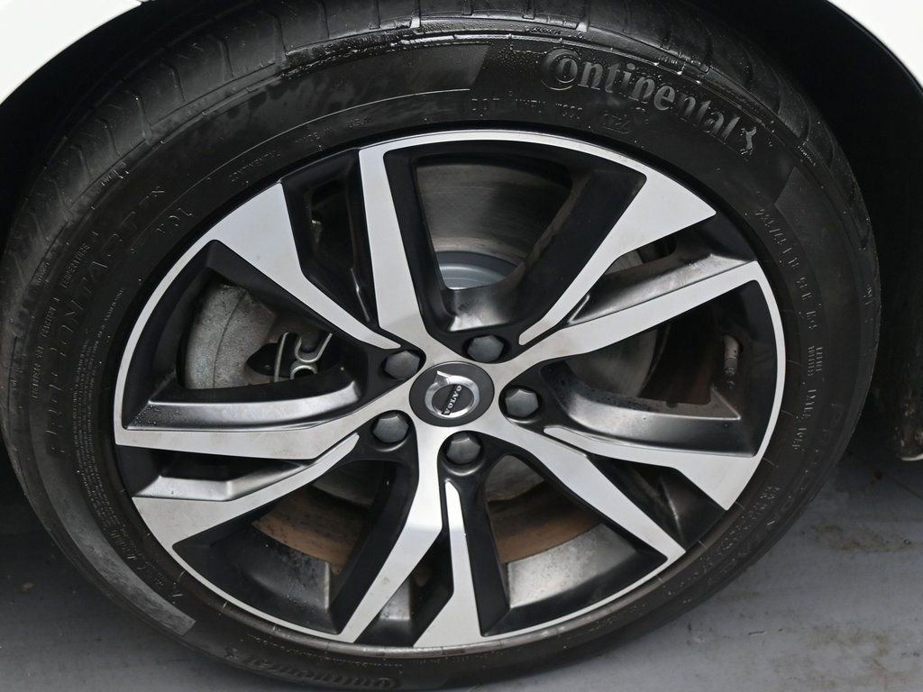 Used 2022 Volvo S60 T8 Inscription image 39