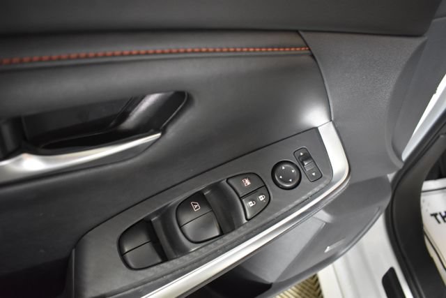 Certified 2025 Nissan Sentra SR w/ SR Premium Package FWD image 8