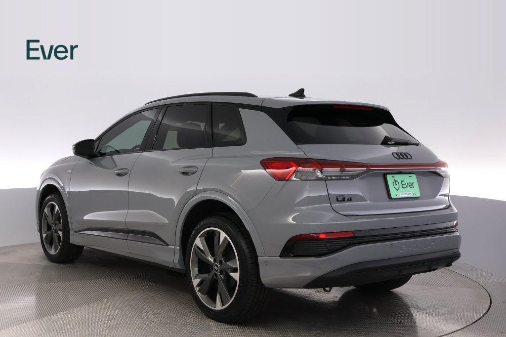 Used 2023 Audi Q4 e-tron Prestige w/ Black Optic Package AWD/4WD image 17