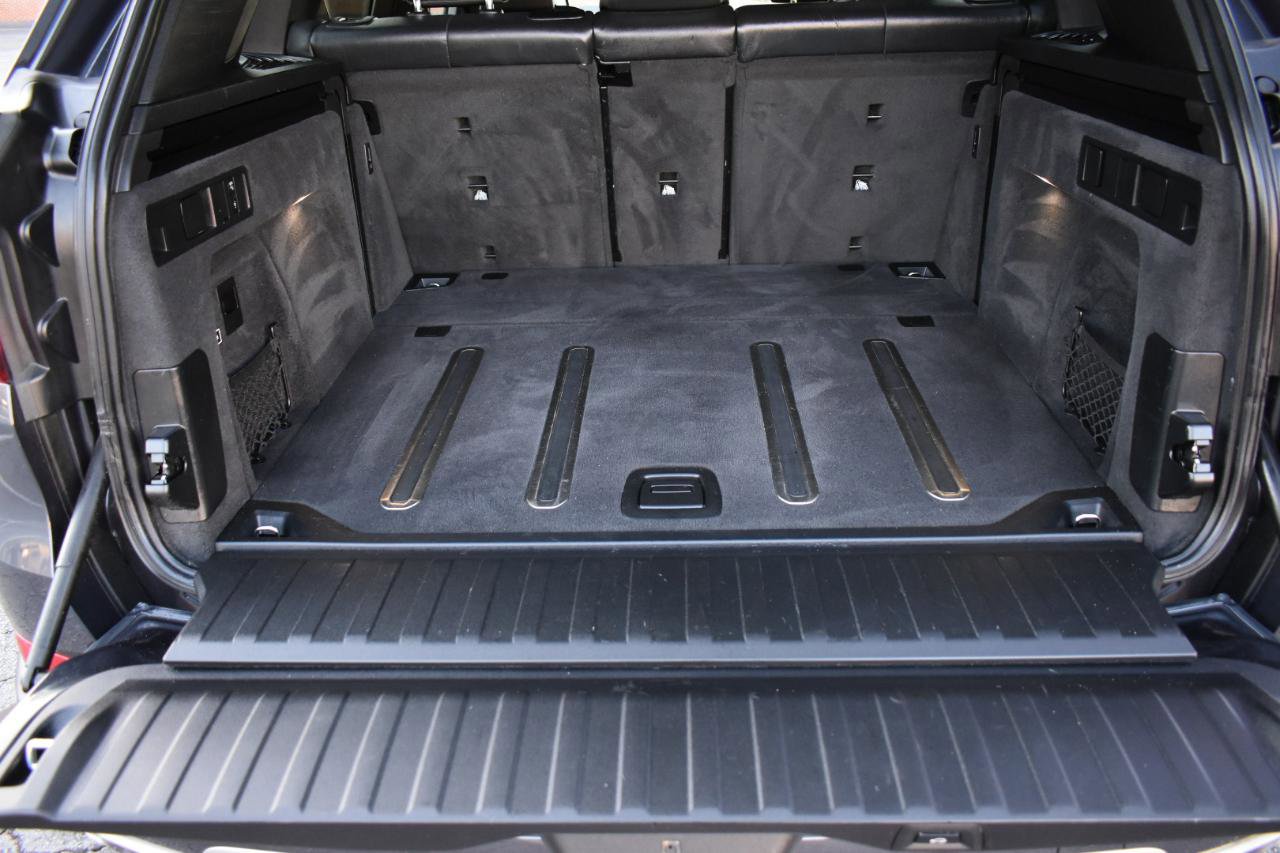 Used 2019 BMW X5 xDrive50i w/ Parking Assistance Package image 48