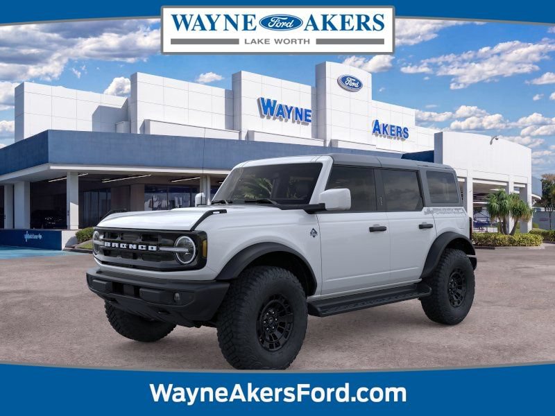 New 2026 Ford Bronco Outer Banks w/ Sasquatch Package