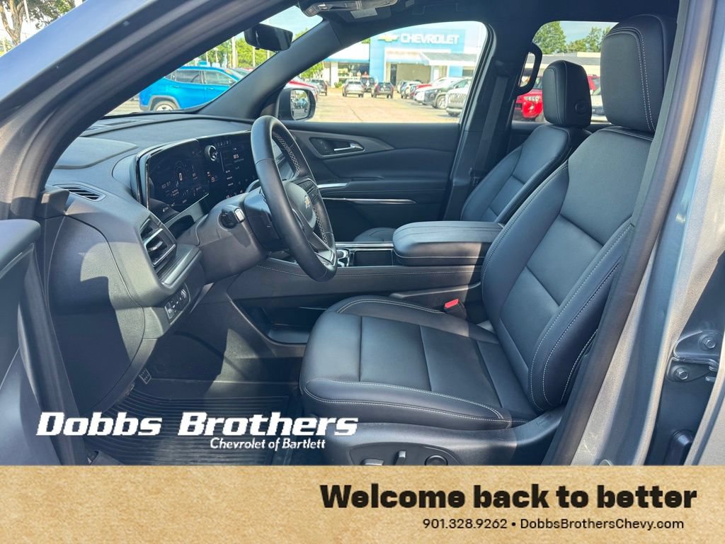 Used 2026 Chevrolet Traverse LT w/ Driver Confidence Package AWD/4WD image 12