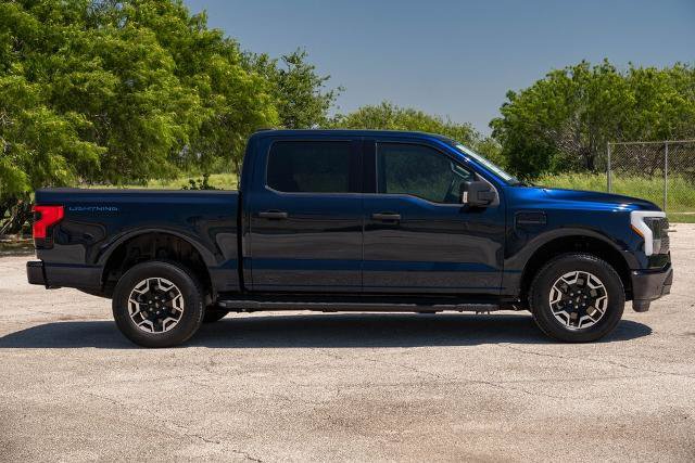 Certified 2023 Ford F150 Lightning XLT AWD/4WD image 9