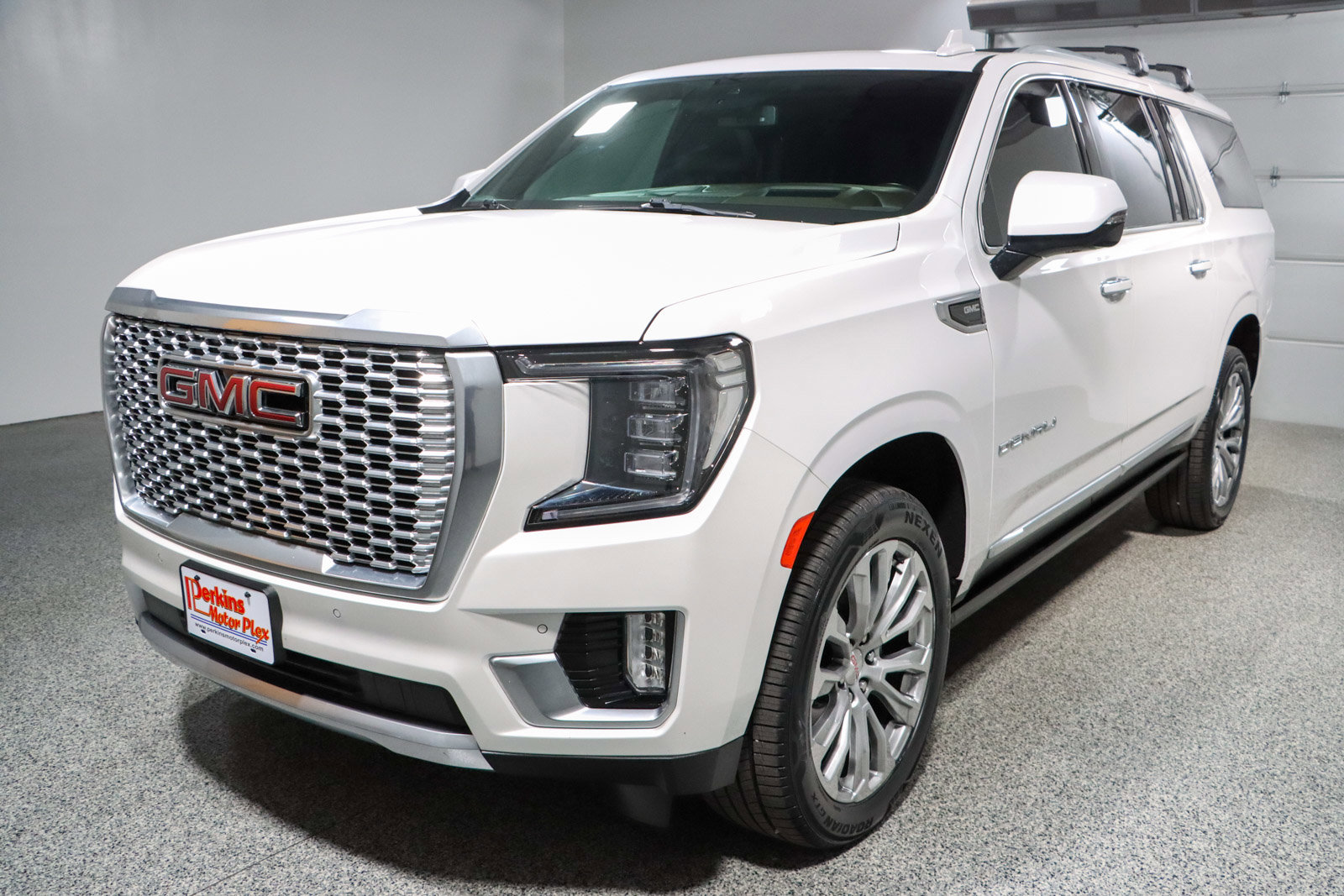 Used 2024 GMC Yukon XL Denali w/ Max Trailering Package AWD/4WD image 38