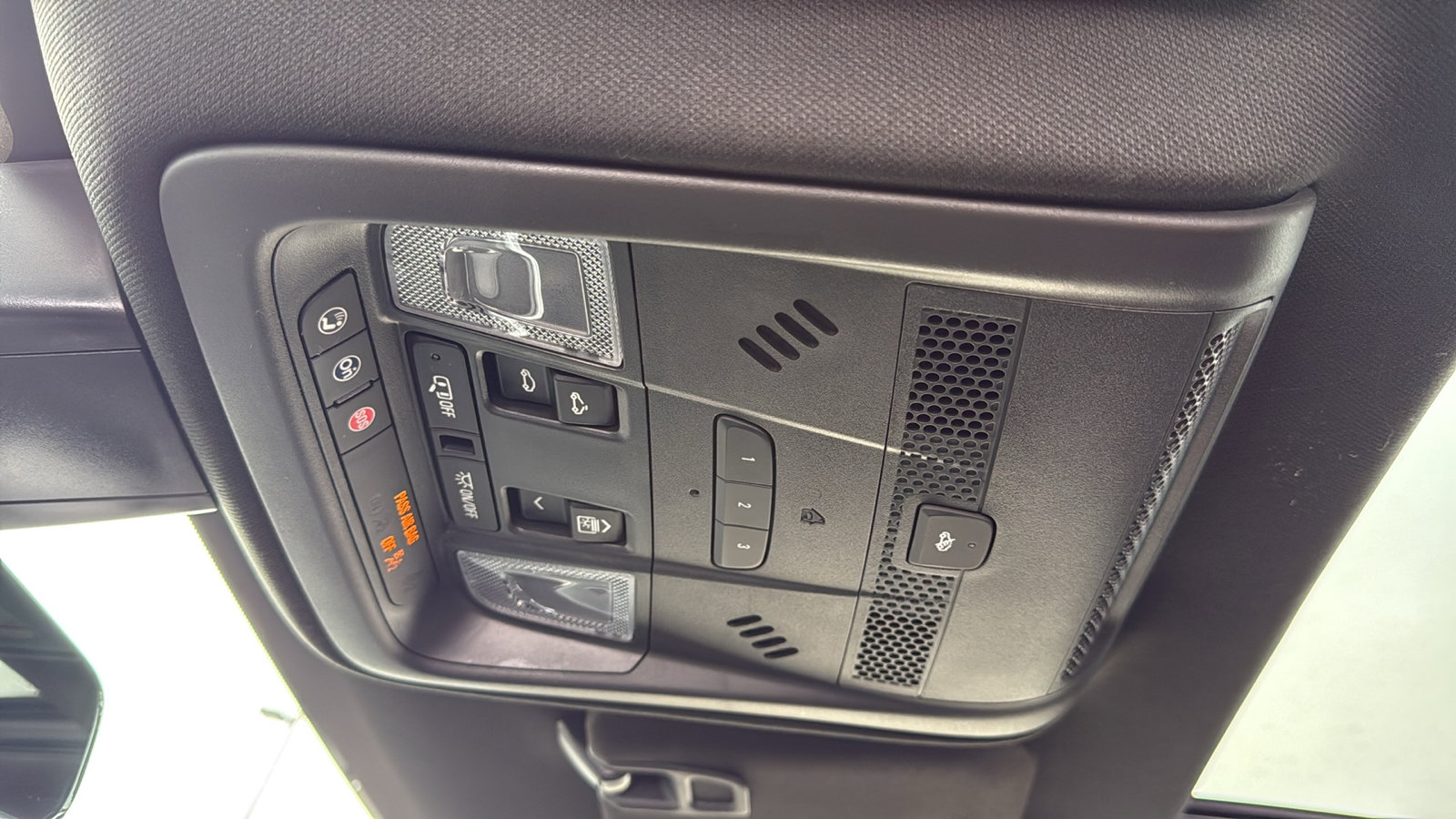 Certified 2025 Cadillac XT5 Premium Luxury image 29