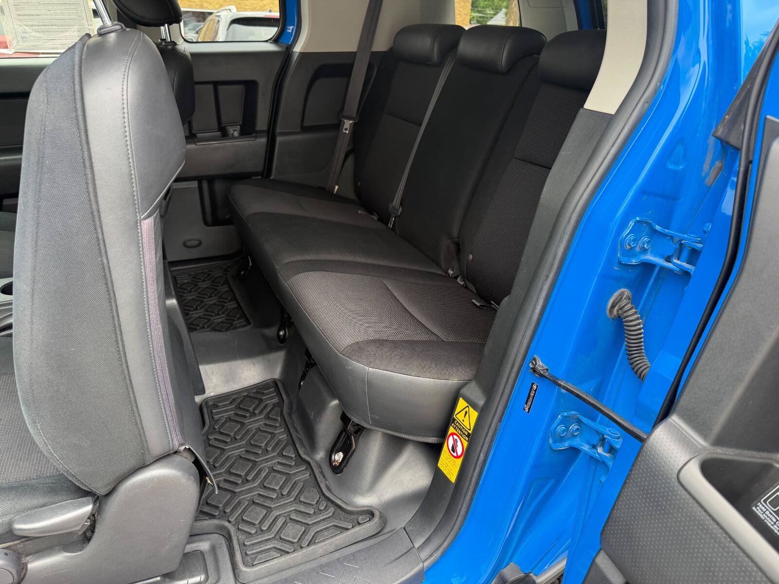 Used 2007 Toyota FJ Cruiser 4WD image 12