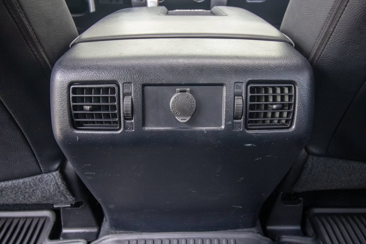 Used 2018 Toyota Tundra Limited AWD/4WD image 38