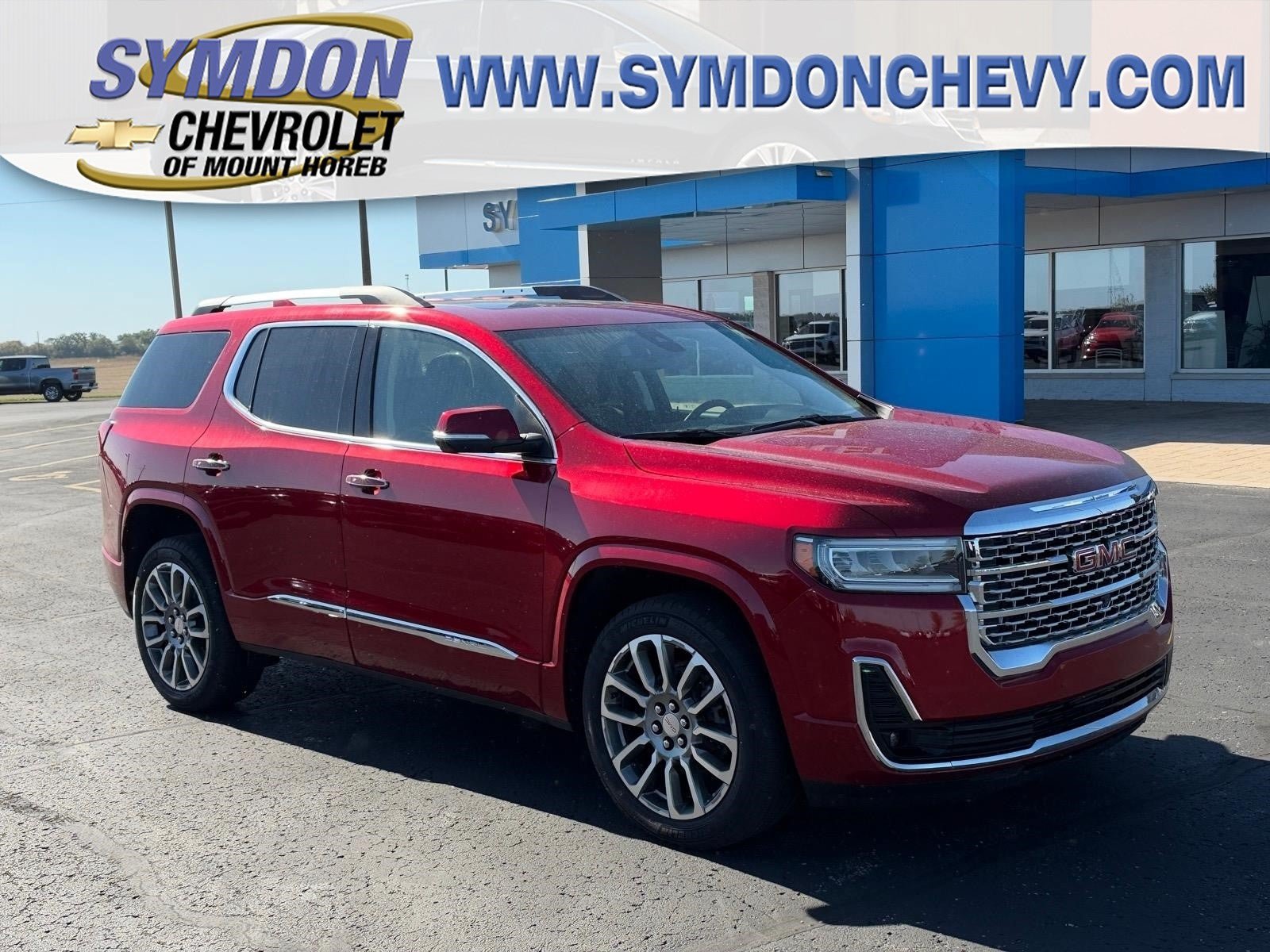 Used 2023 GMC Acadia Denali w/ Denali Technology Package AWD/4WD image 1