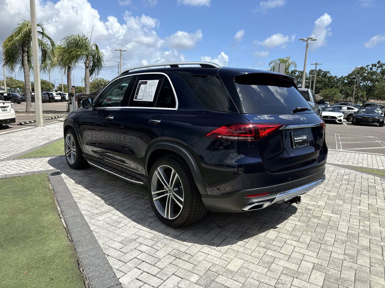 Used 2021 Mercedes-Benz GLE 350 4MATIC image 4