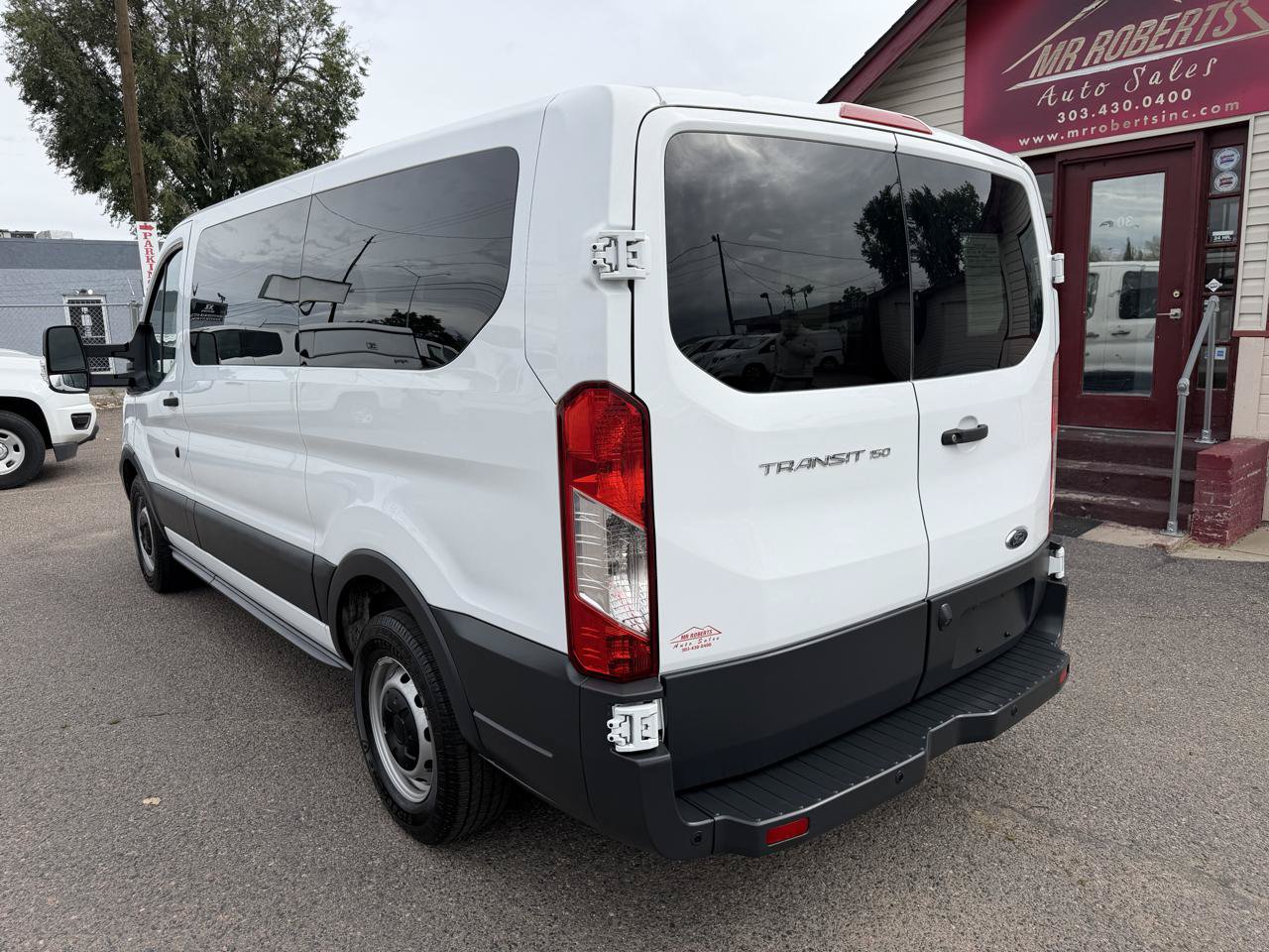 Used 2018 Ford Transit 150 XL RWD image 7