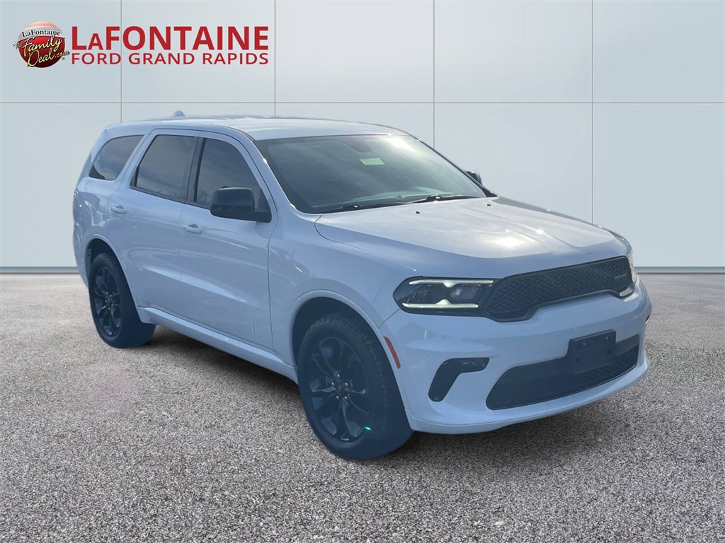 Used 2021 Dodge Durango SXT w/ Blacktop Package image 3