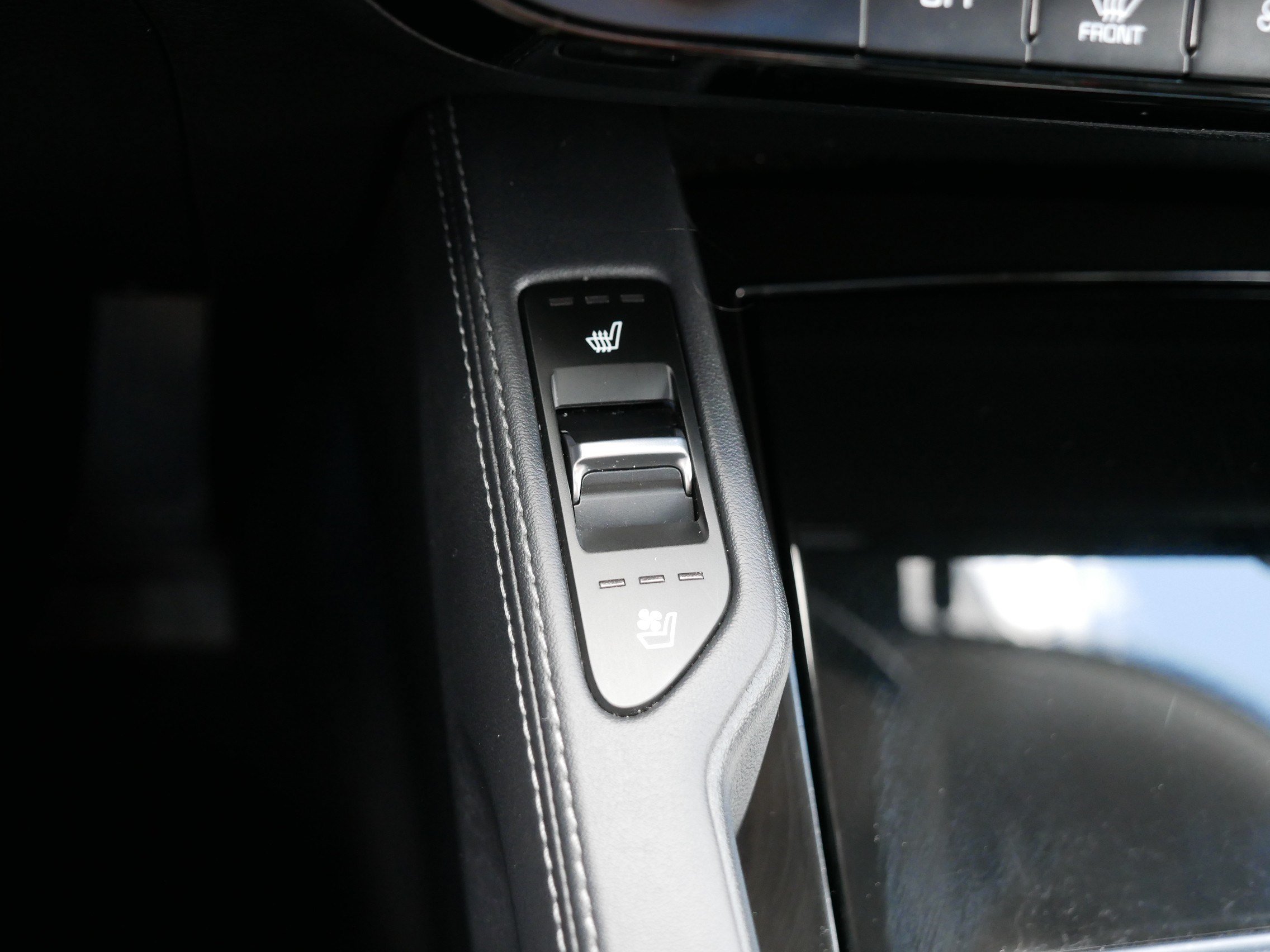 Used 2020 Kia Telluride EX AWD/4WD image 28