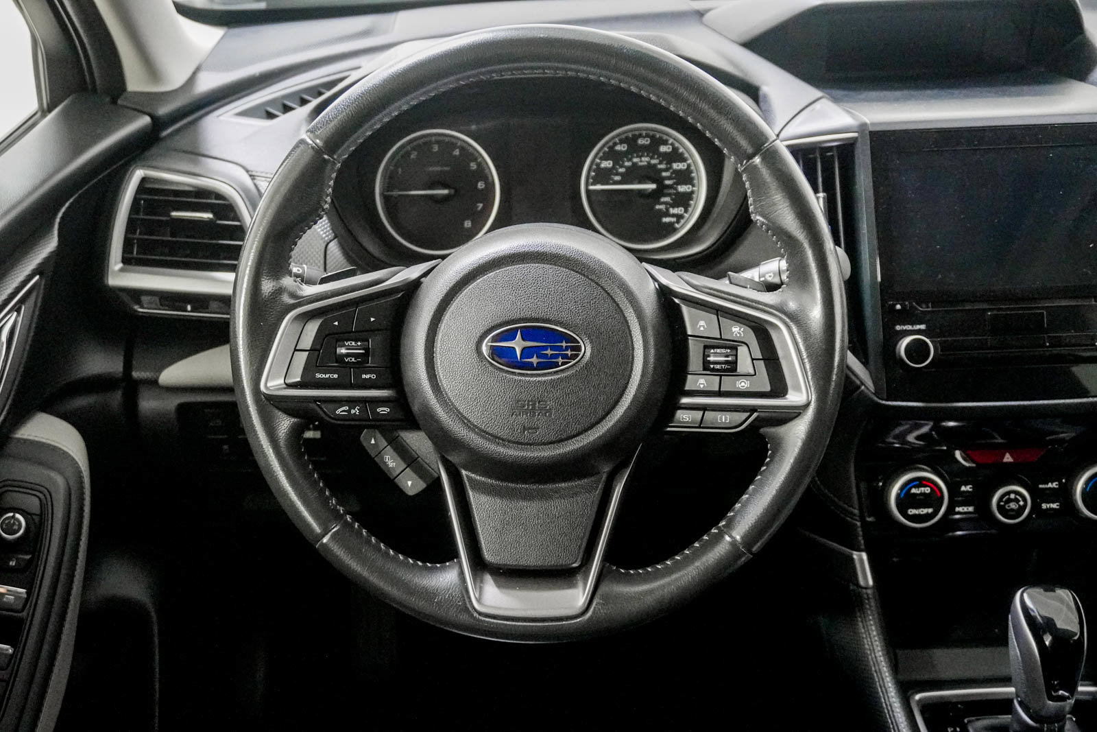 Used 2023 Subaru Forester Limited AWD/4WD image 23
