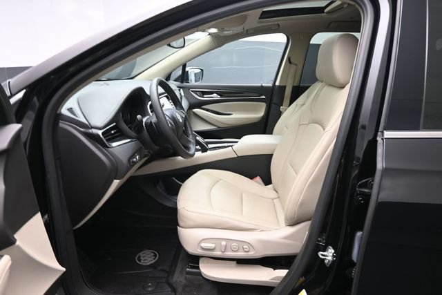 Used 2020 Buick Enclave Premium w/ Sun and Sites Package AWD/4WD image 10