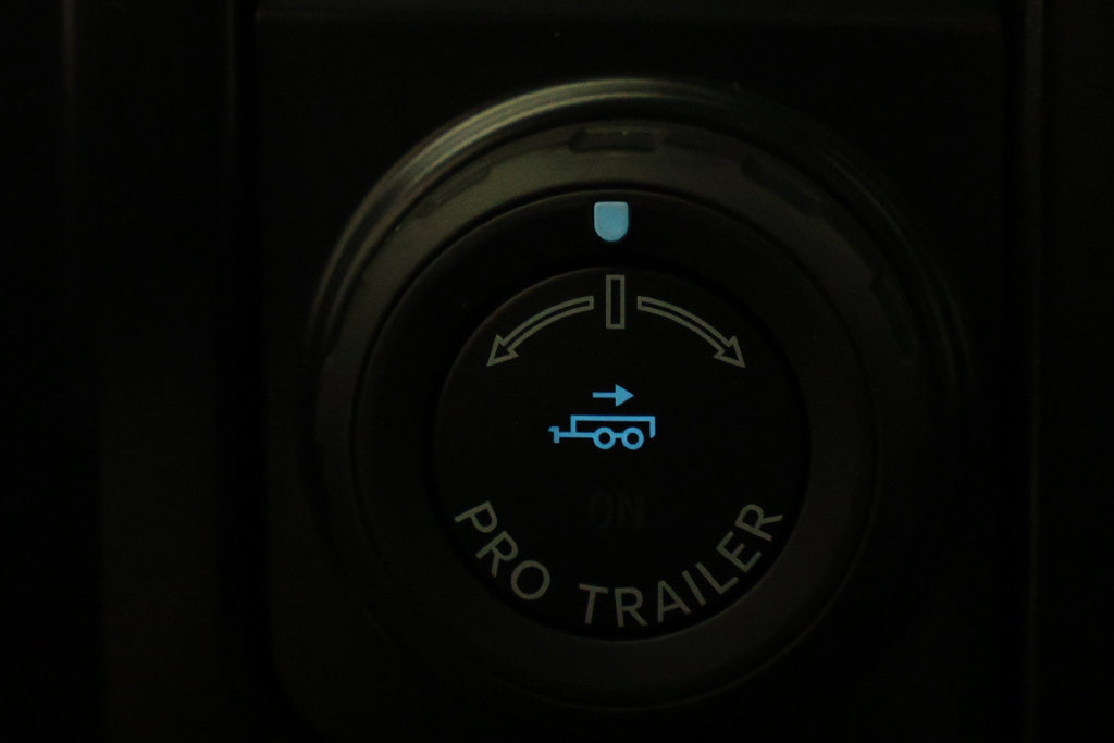 Used 2026 Ford F350 Platinum AWD/4WD image 25