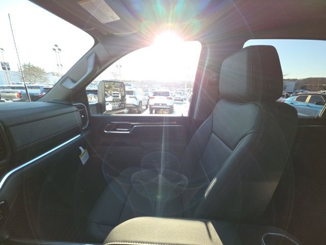 New 2026 Chevrolet Silverado 2500 LTZ w/ LTZ Premium Package image 25