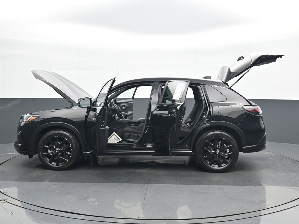 Used 2023 Honda HR-V Sport image 27