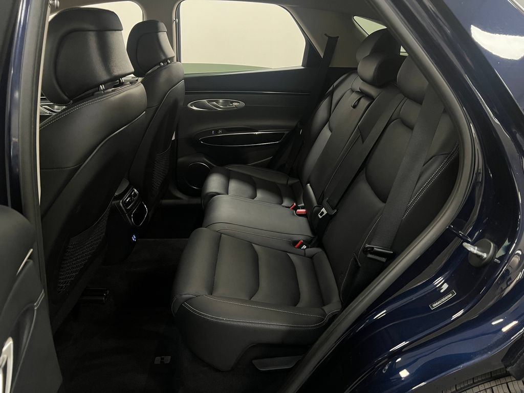 Used 2025 Genesis GV70 2.5T AWD/4WD image 27