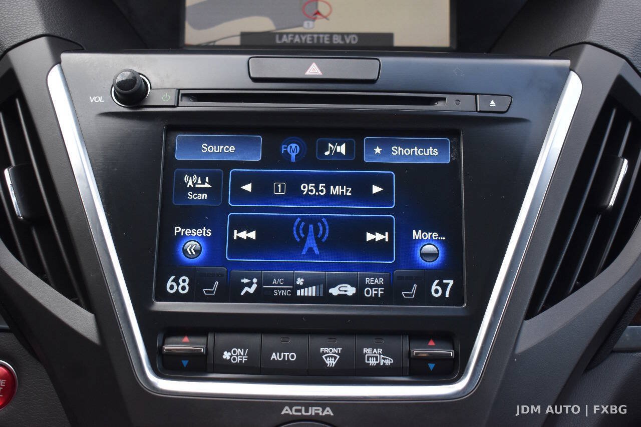 Used 2017 Acura MDX w/ Technology Package AWD/4WD image 28