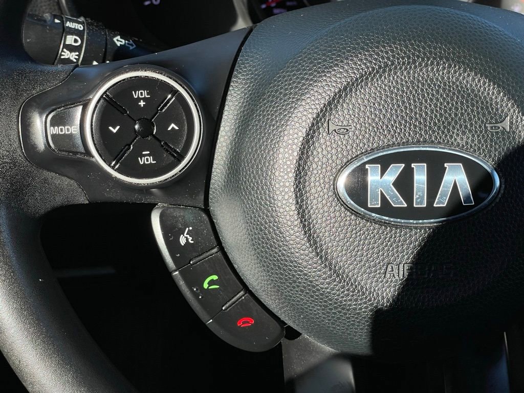 Used 2018 Kia Soul + FWD image 15