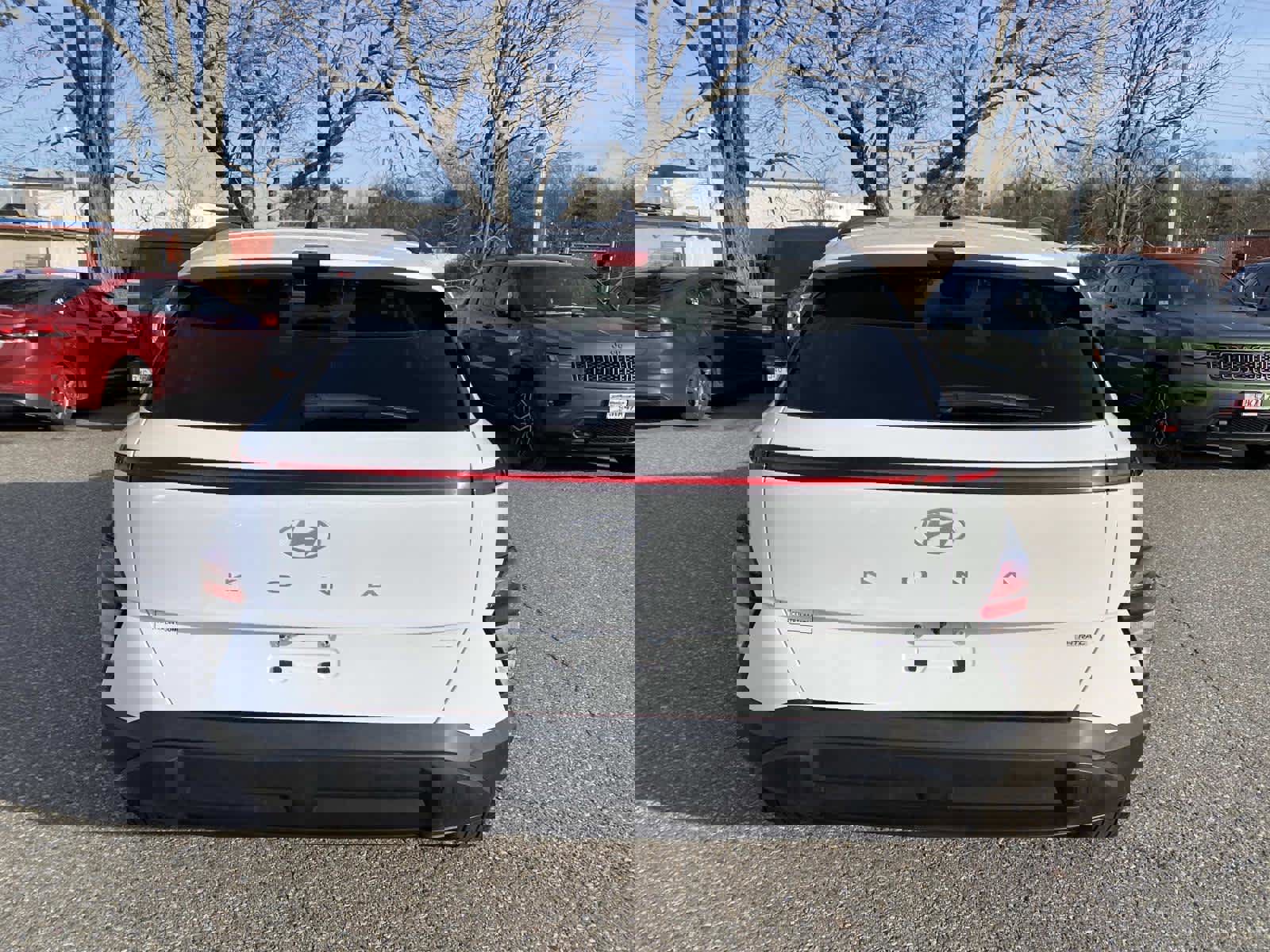 Used 2025 Hyundai Kona SEL image 4