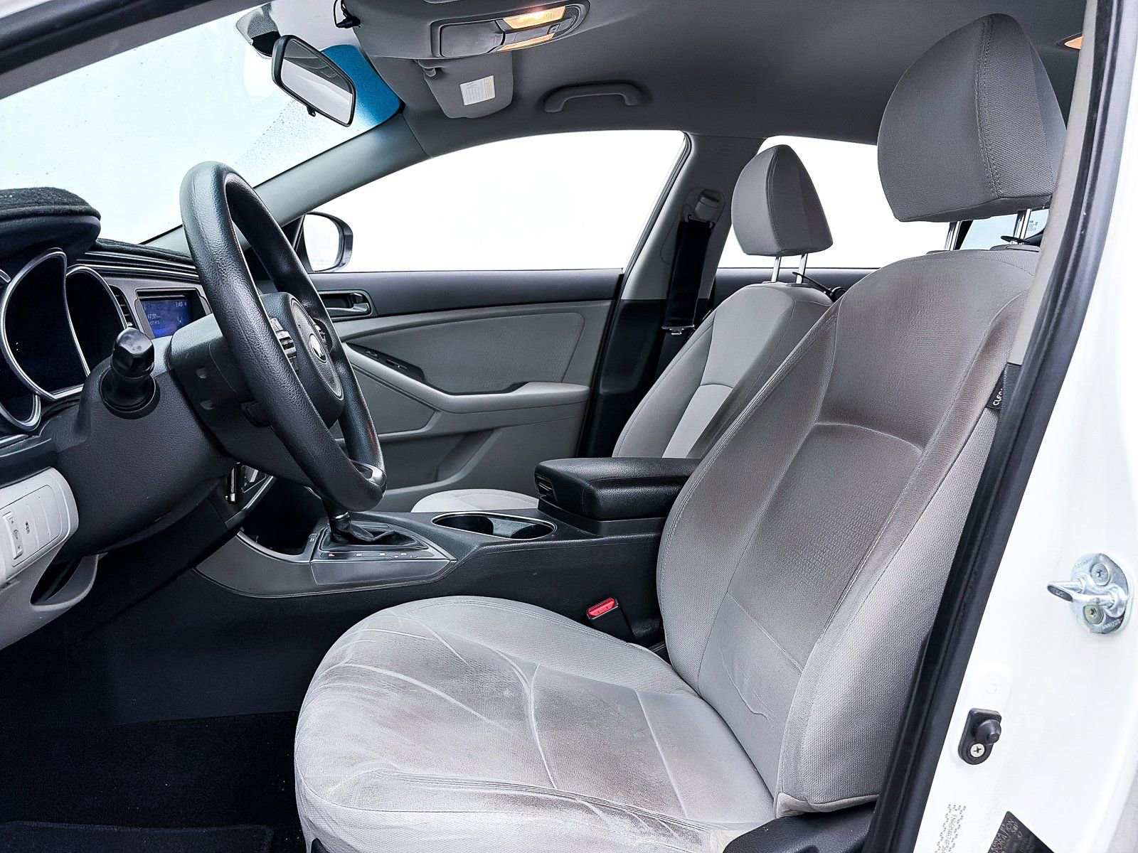 Used 2015 Kia Optima LX image 12