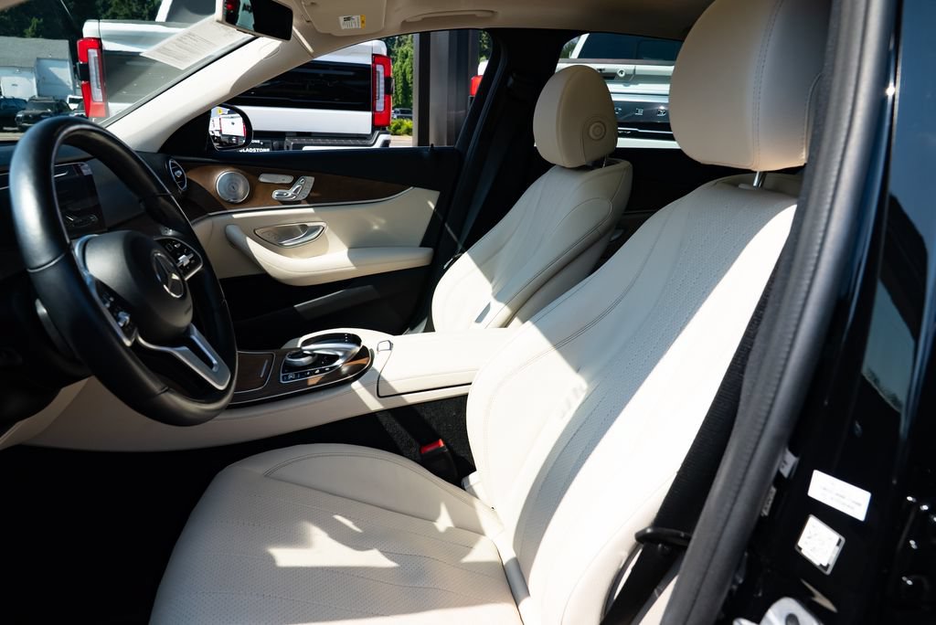 Used 2019 Mercedes-Benz E 300 image 18