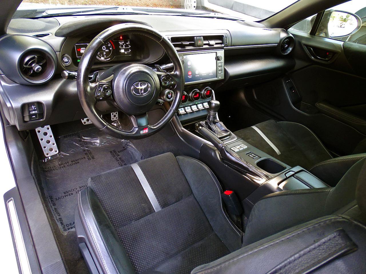 Used 2023 Toyota GR86 Premium RWD image 19