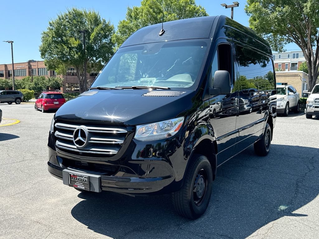 Used 2022 Mercedes-Benz Sprinter 2500 image 3