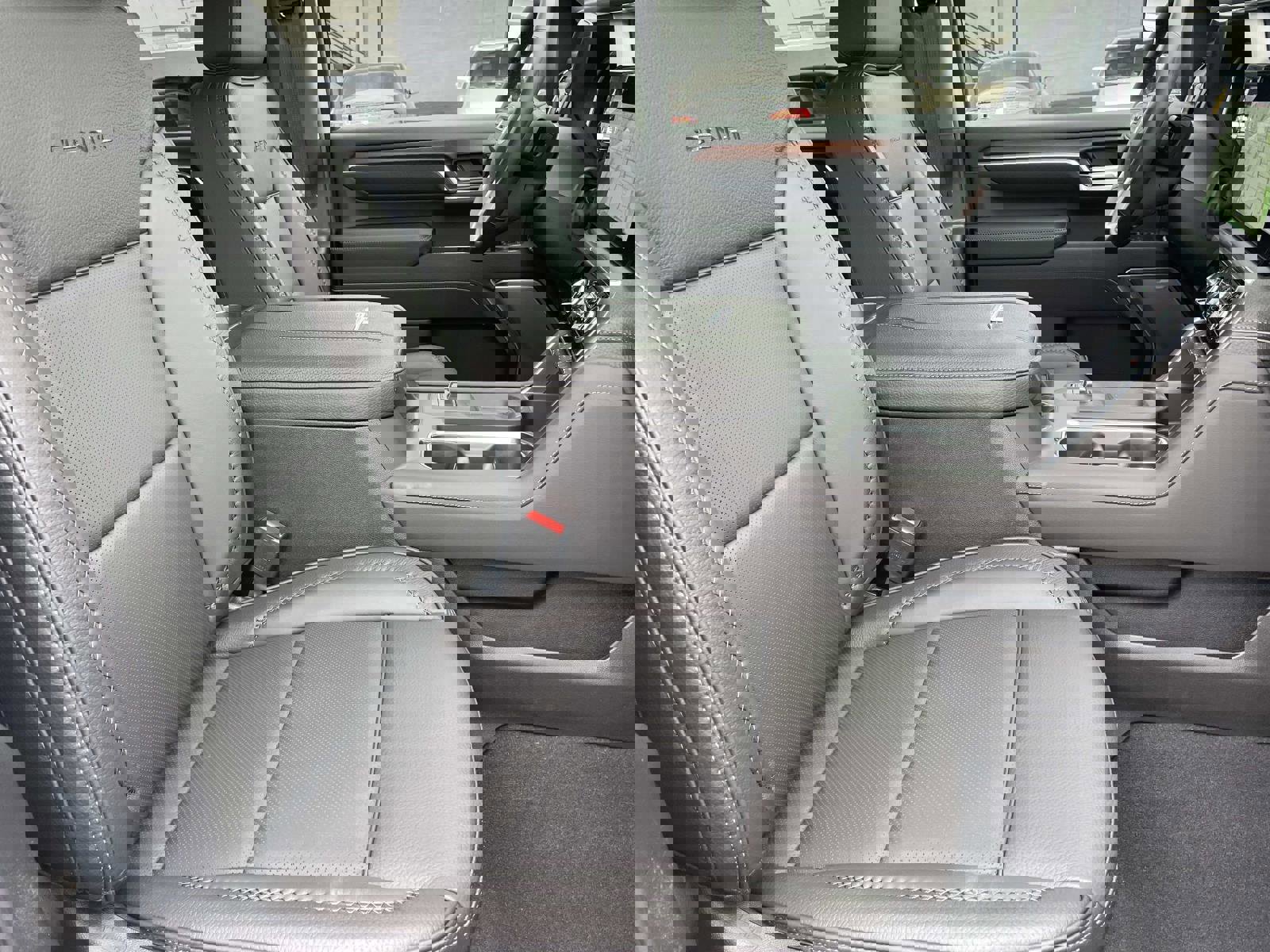 New 2026 GMC Sierra 2500 Denali image 28