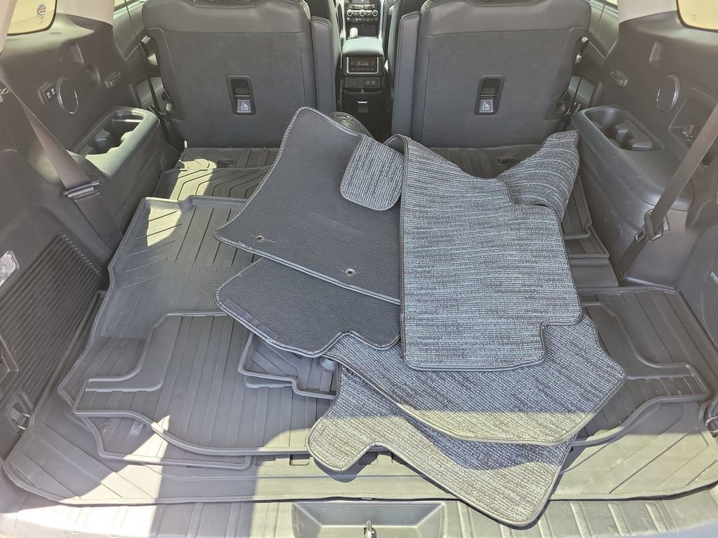 Used 2020 Subaru Ascent Limited w/ Technology Package AWD/4WD image 8