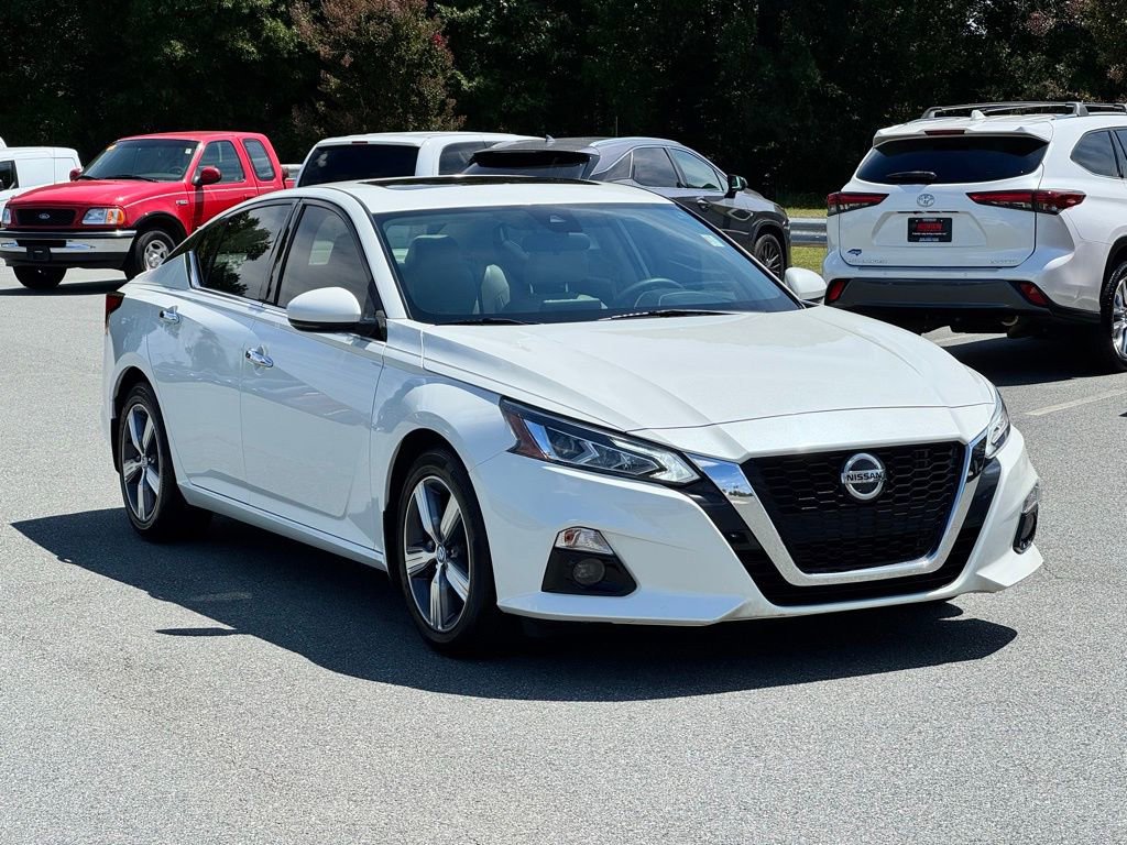 Used 2022 Nissan Altima 2.5 SL image 2