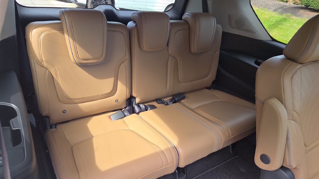 New 2027 INFINITI QX80 Luxe w/ Cargo Package AWD/4WD image 15