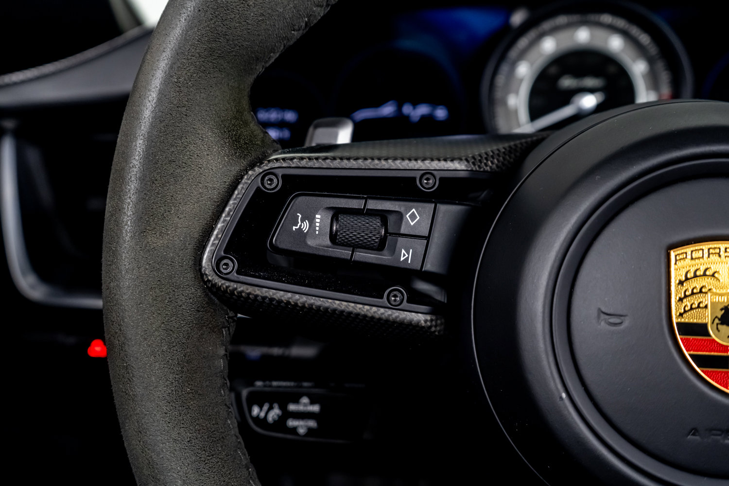 Used 2022 Porsche 911 Turbo image 41