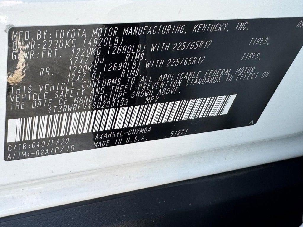 Used 2025 Toyota RAV4 XLE AWD/4WD image 23